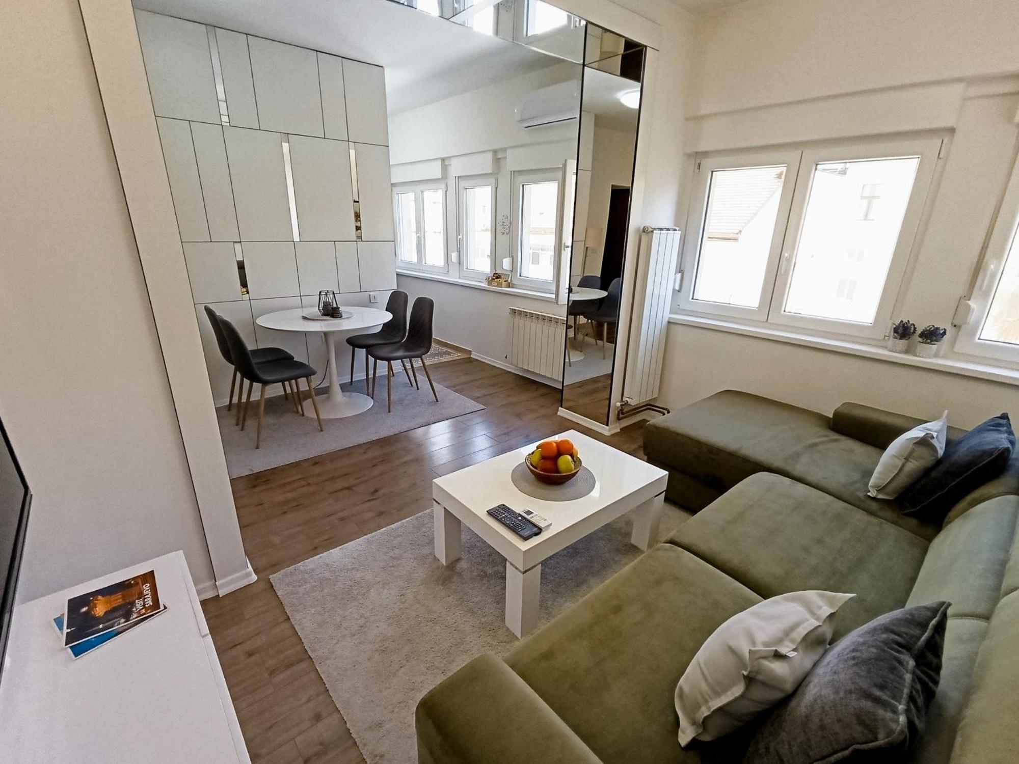 Apartment Luxapart Sirano Centar *